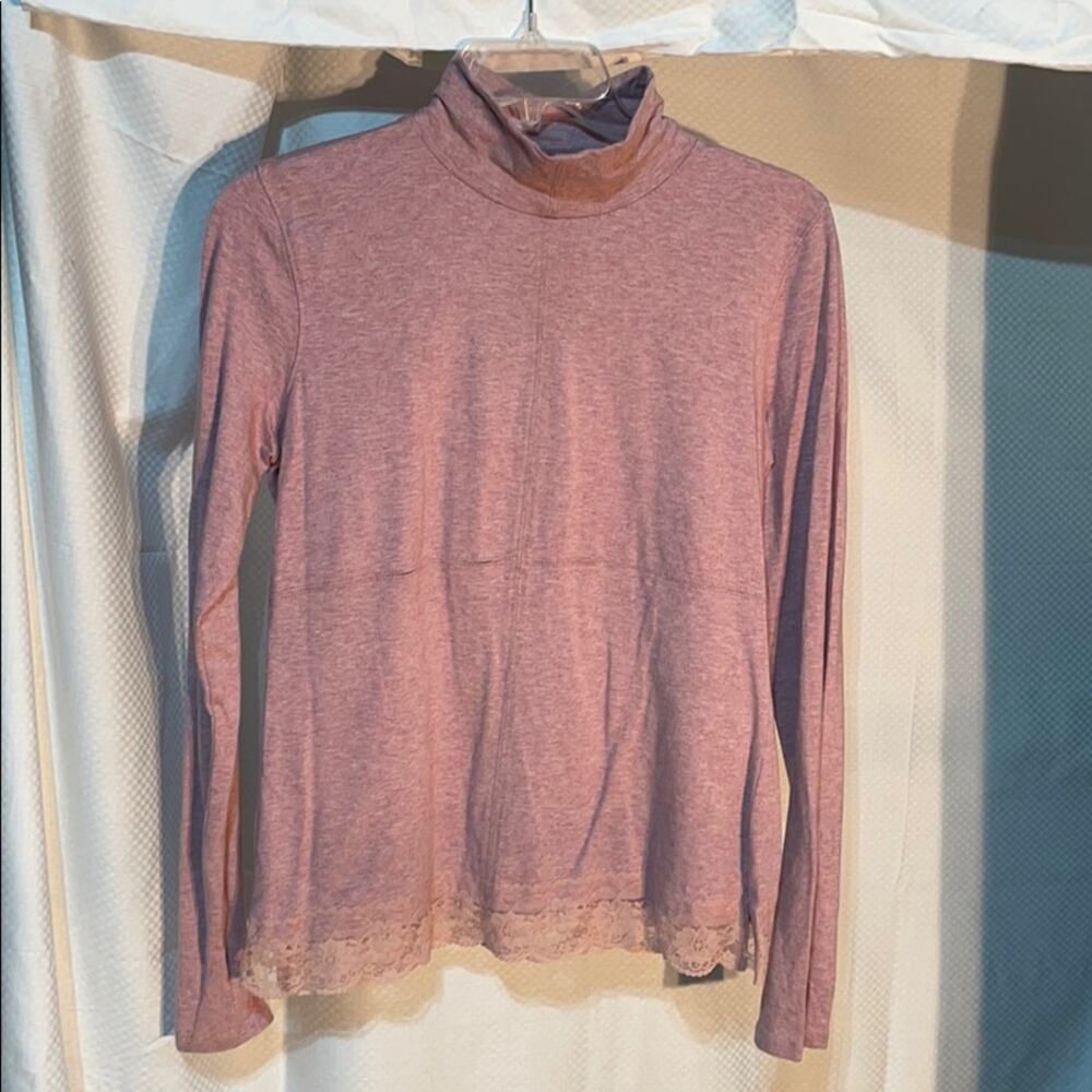 City DKNY m heather pink fitted turtleneck euc